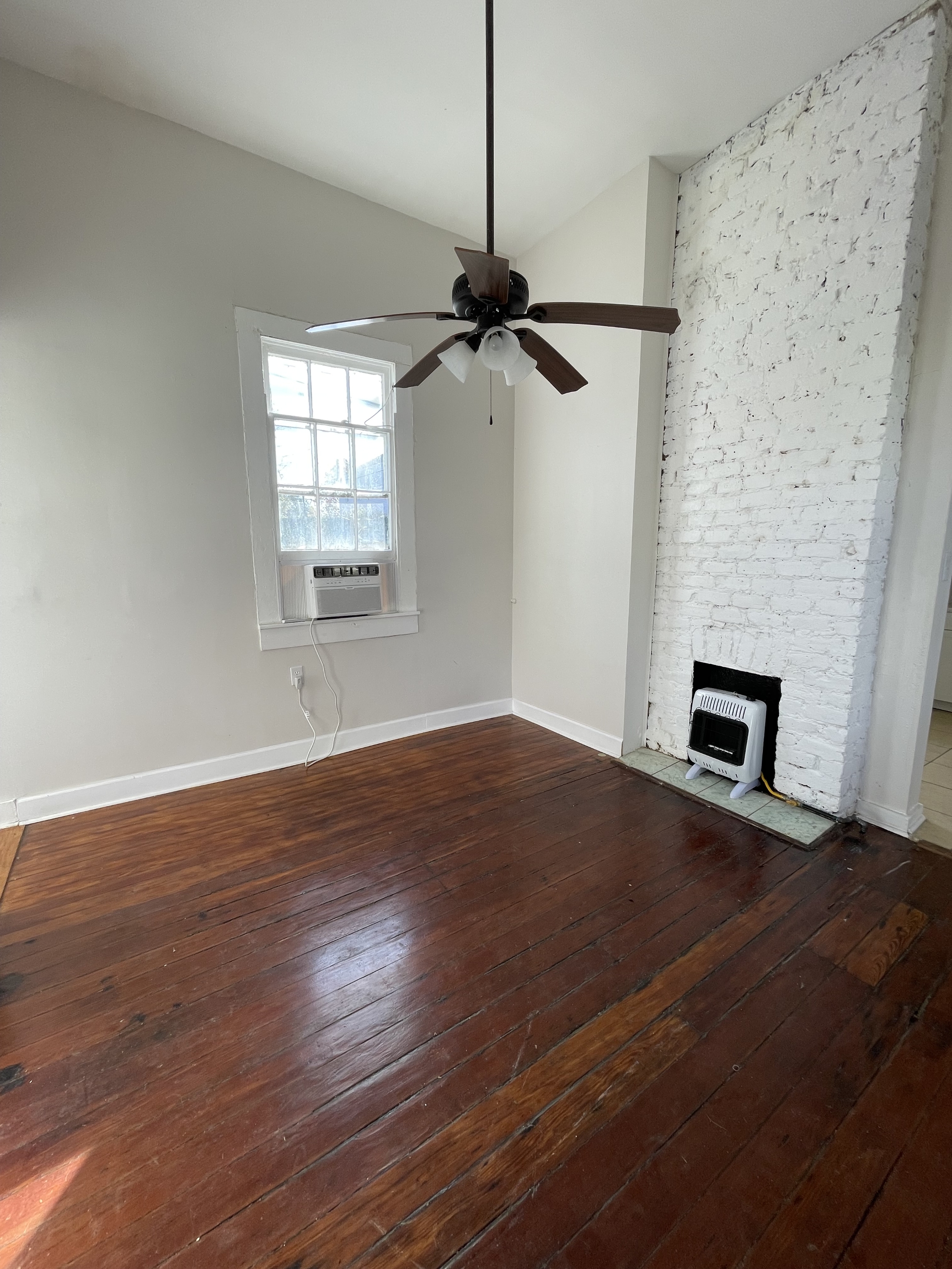 1202 Marengo  St Unit A Rear (A1)