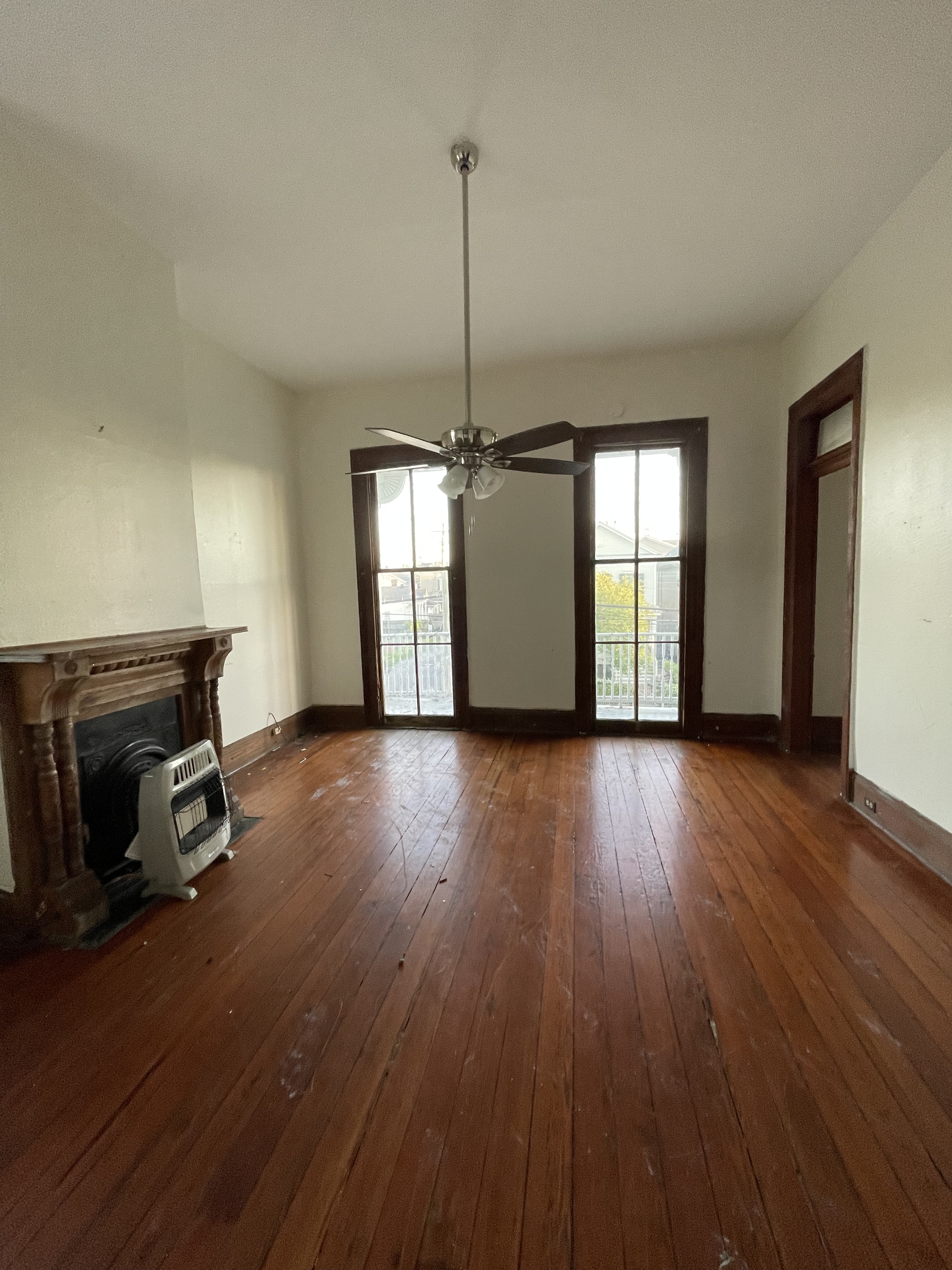 4901 Camp St Apt. B (Upper Right)